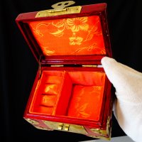 Луксозна кутия за бижута с нефрит и месингов обков. , снимка 11 - Антикварни и старинни предмети - 30563569