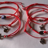 Различни сребърни гривни и червени конци със сребърни елементи. , снимка 11 - Гривни - 34037905