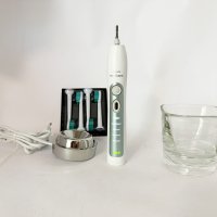Електрическа четка за зъби Philips Sonicare Diamond Clean, 5 режима, 4 съвместими накрайника, Нов, снимка 4 - Други - 40600169