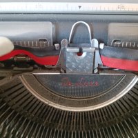 Стара пишеща машина Olympia De Luxe SM7 - Made in Germany - 1960 г., снимка 11 - Антикварни и старинни предмети - 38385662