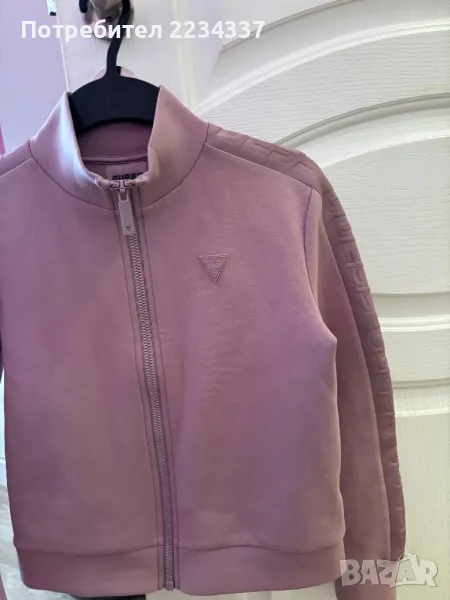 Горнище на Guess, снимка 1