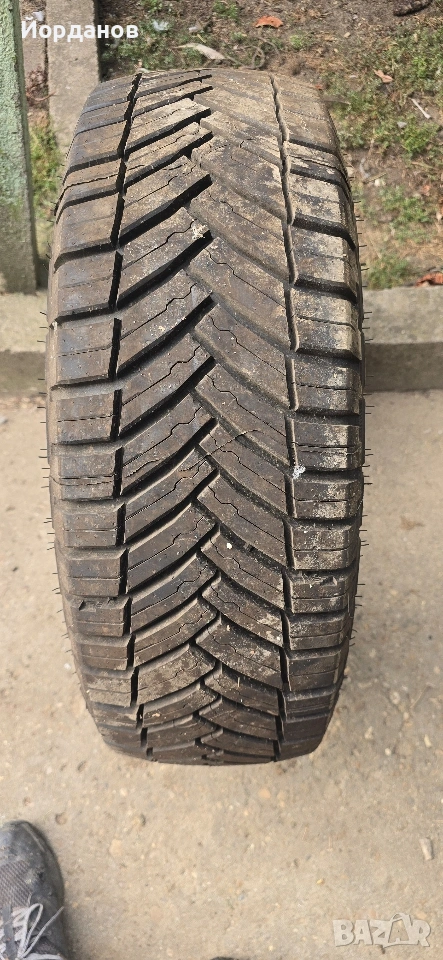 215 65 16C Michelin AGILIS cross climat dot 23, снимка 1