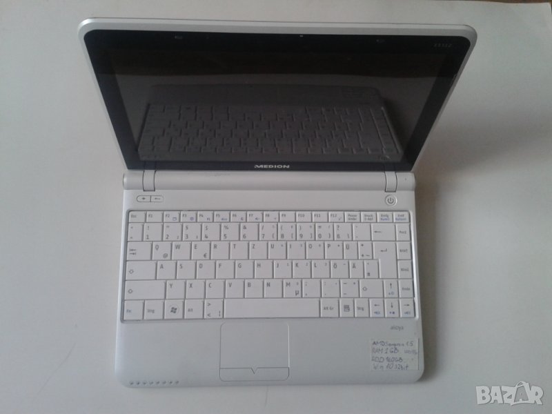 Малък лаптоп МЕДИОН - 11,6", снимка 1