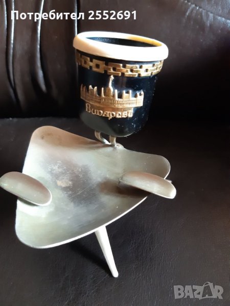 Пепелник , снимка 1