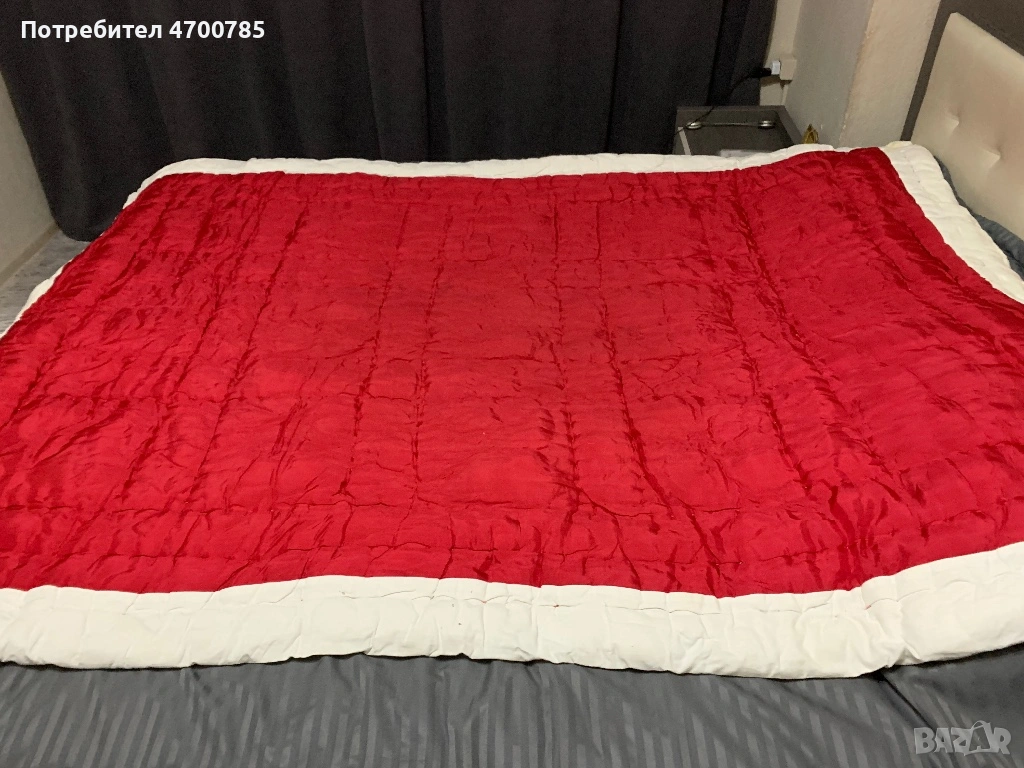 Юрган с копринено лице, цвят червен. , снимка 1