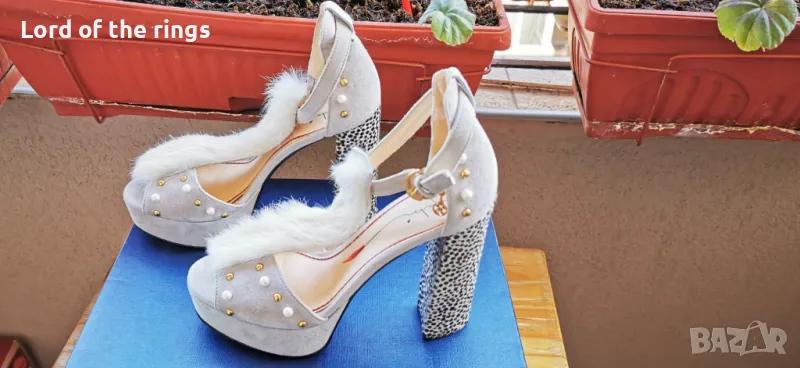 Оригинални маркови дамски кожени елегантни обувки FABI - 37,5 номер, снимка 1