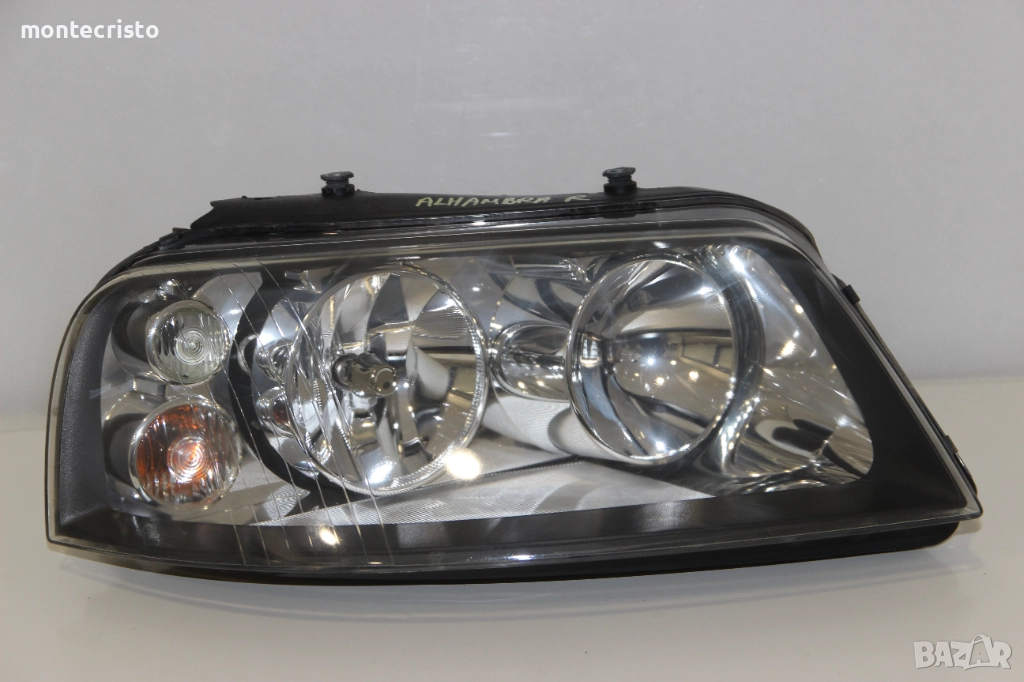 Десен фар Seat Alhambra (2000-2010г.) VW Sharan (2000-2010г.) черен обръч 7M7941016L 7M7941016M, снимка 1