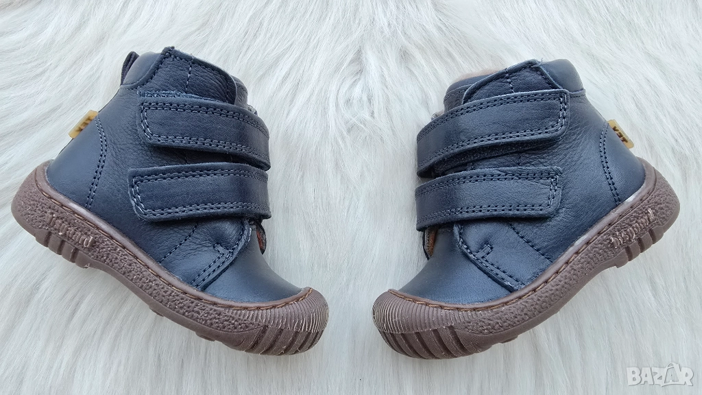 Нови детски боти Bisgaard №19  естествена кожа с агнешка вълна отвътре , снимка 1