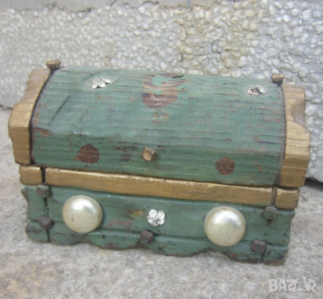 Красива дървена кутия, зелен и златен цвят, ковчеже, снимка 1