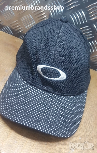 Oakley шапка vintage , снимка 1