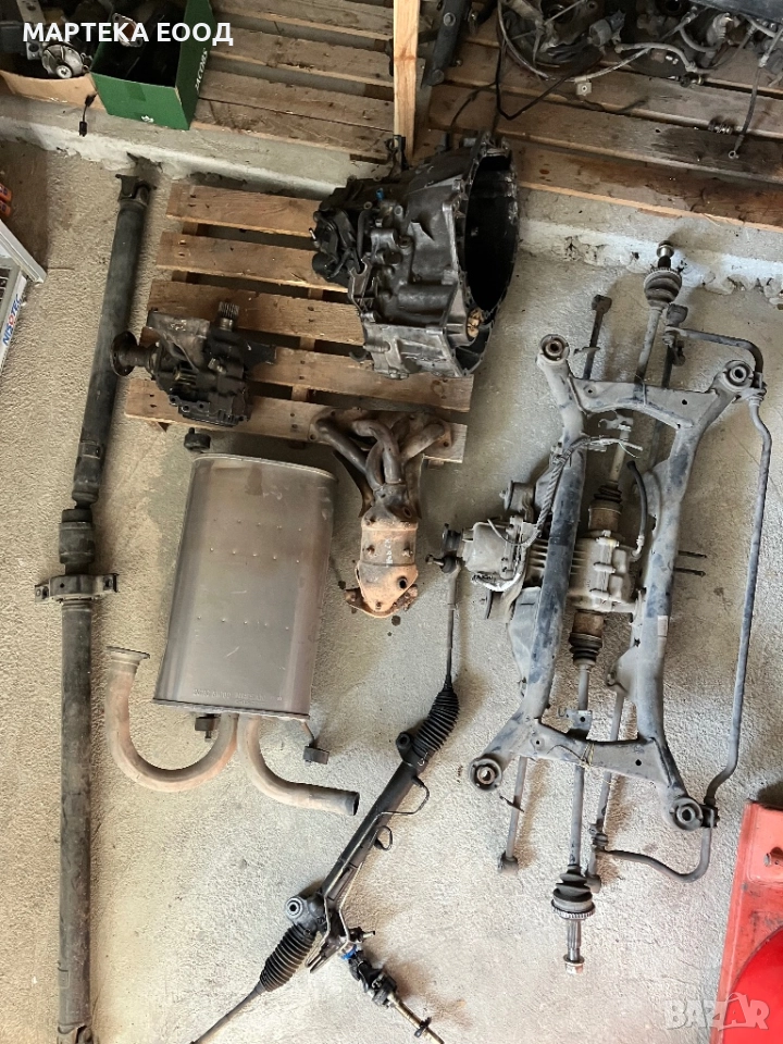 Части от Nissan X-Trail 2.5i 2003г Т30, снимка 1