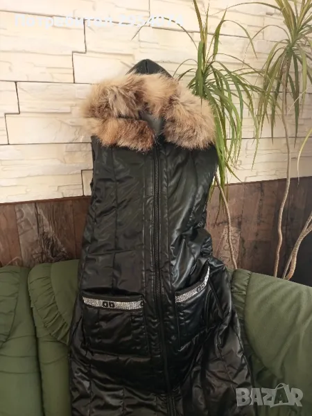 елек от кожа и естествен косъм  по качулката, снимка 1