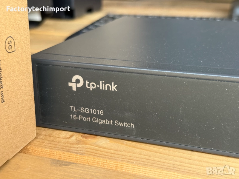 TP-Link TL-SG1016 – 16-портов гигабитов суич (Switch), снимка 1