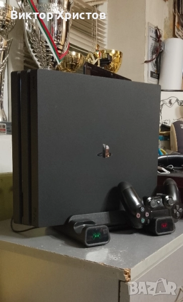 PS4 Pro 1TB + Logitech G29 + Shifter + игри + охлаждаща стойка готов комплект, снимка 1