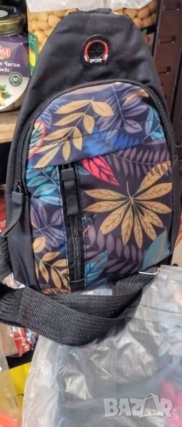 Дамска чанта за рамо,гръб с изход за жични слушалки 👍, снимка 1