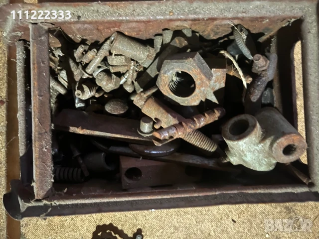 Продавам металорежещи инструменти, въртящи центри и зъбни колела за стругове и фрези, снимка 15 - Стругове - 50990834