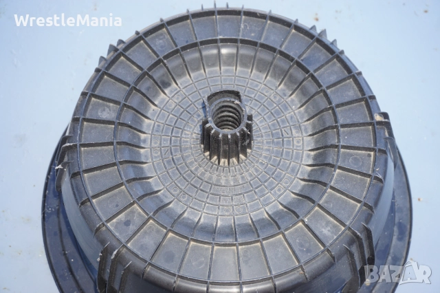 Оригинален Пластмасов Държач/Капак за Резервна Гума за Mercedes W220, снимка 5 - Гуми и джанти - 51954111