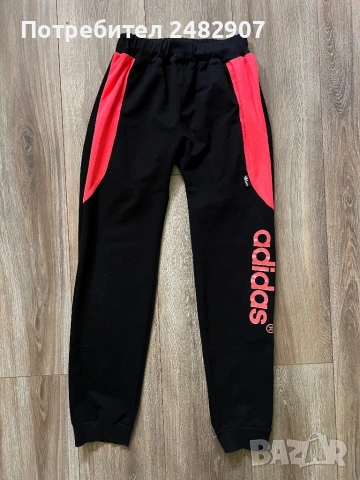 Дамско спортно долнище, снимка 2 - Спортни екипи - 54352369