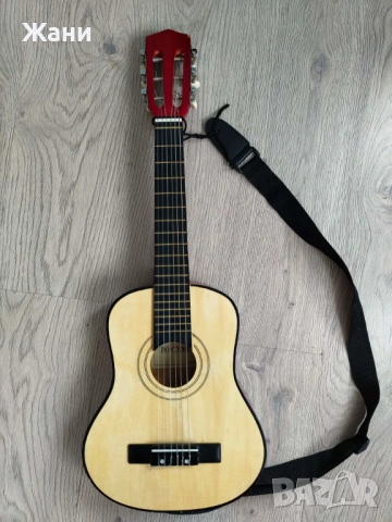 Детска китара BONTEMPI с калъф