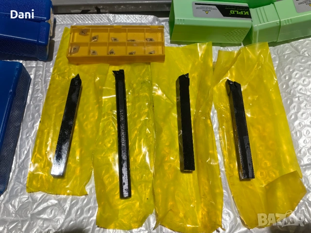 Комплект стругарски нож със сменяеми пластини,10мм. 