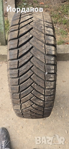 215 65 16C Michelin AGILIS cross climat dot 23
