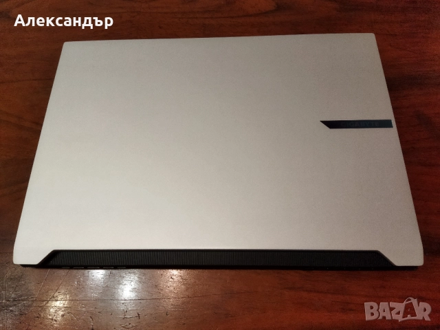 Gigabyte Aero X16, Ryzen AI 7 350, RTX5070, 2560x1600 165Hz, 100% sRGB