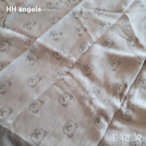 Moschino оригинален шал с етикети, снимка 3 - Шалове - 49390201