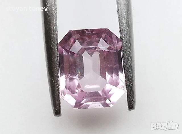 Невероятено блестящ розов шпинел с тегло 1.71кт. и VS чистота! Нов!, снимка 3 - Други - 47864413
