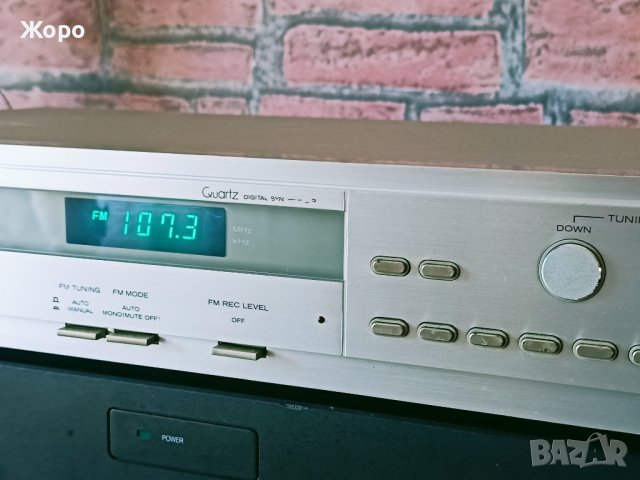 Рядък метален тунер Hitachi FT-R10 (10 серия), снимка 2 - Ресийвъри, усилватели, смесителни пултове - 36960079