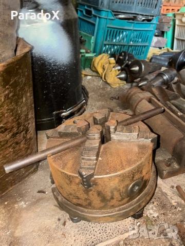 Универсали за струг, снимка 5 - Резервни части за машини - 54257029