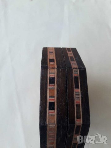 Стара дървена кутийка , снимка 5 - Антикварни и старинни предмети - 29850453
