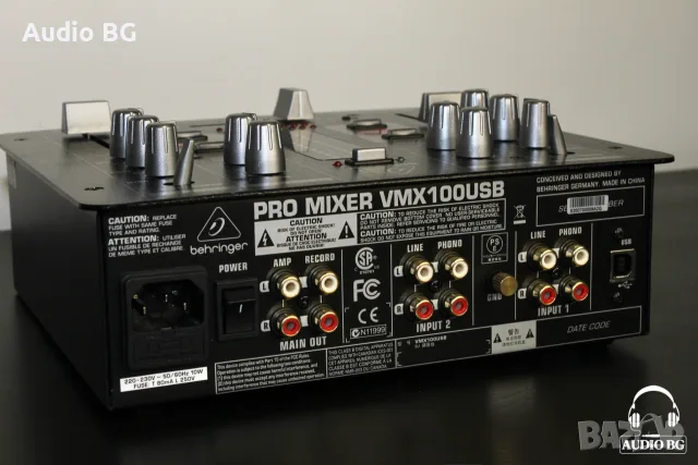 Behringer VMX100USB, снимка 4 - Ресийвъри, усилватели, смесителни пултове - 56480925