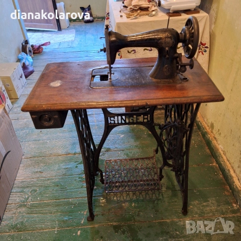 Синигер шевна машина , снимка 3 - Антикварни и старинни предмети - 54179222