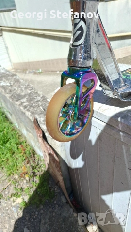 Фристайл тротинетка OXELO, снимка 4 - Скейтборд, ховърборд, уейвборд - 50680461