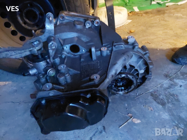 Скоростна кутия за части 1.6 VAG LBR, снимка 2 - Части - 44773465