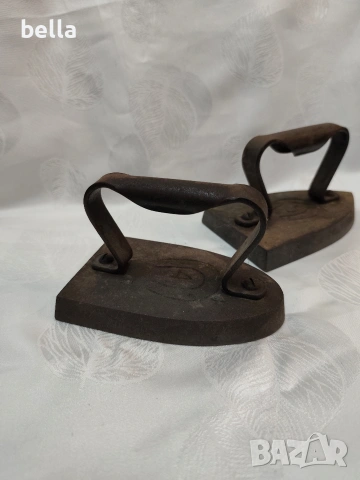 Антикварни чугунени ютии за гладене, вероятно от 1920-те или 1930-те години, снимка 3 - Антикварни и старинни предмети - 54156754