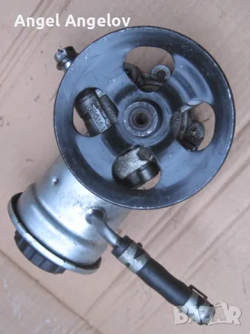 Хидравлична помпа за Тойота Ярис 1.0Б Toyota Yaris I Verso 1,3 (1999 - 2005), снимка 1