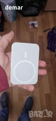 Външна батерия, Магнитно безжично преносимо зарядно устройство 10000mAh, снимка 8 - Външни батерии - 50375493