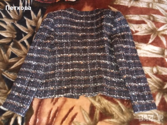 Дамско сако, снимка 2 - Сака - 29785313