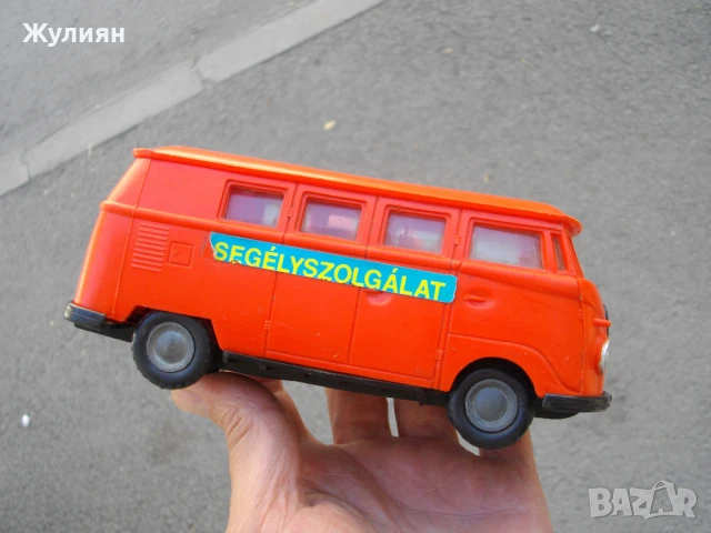 СОЦ ПЛАСТМАСОВА КОЛИЧКА ФОЛКСВАГЕН БУС VOLKSWAGEN VW , снимка 3 - Антикварни и старинни предмети - 51142833