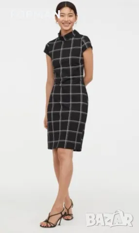 ЕЛЕГАНТНА черна рокля на бяло каре висока яка