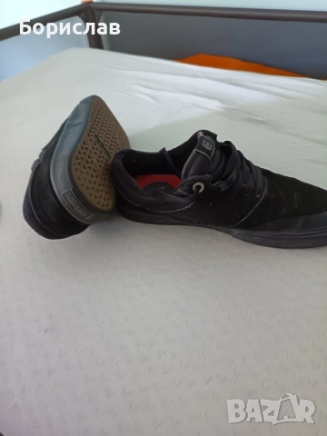 обувки etnies 41.5 номер, снимка 3 - Ежедневни обувки - 52078819
