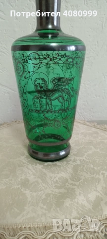 Венецианска карафа рисувана със сребро и три чашки, снимка 2 - Антикварни и старинни предмети - 51938860