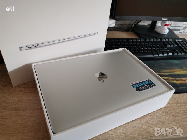 MacBook Air (Retina, 13-inch, 2020), снимка 6 - Лаптопи за работа - 23787603