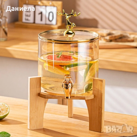 Голям диспенсър за напитки 8L с дървена стойка и златист кран, снимка 3 - Други стоки за дома - 51812508