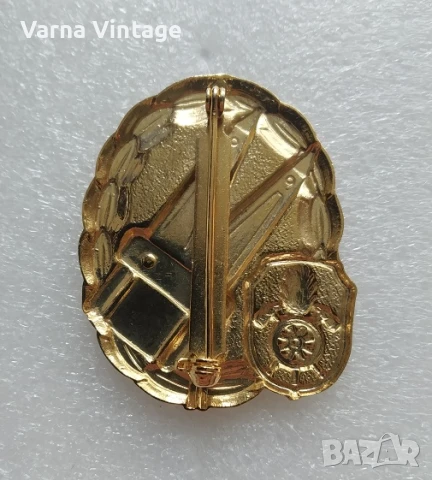 Значка за постижения на пожарната служба на Бавария THL златен цвят. Германия., снимка 2 - Колекции - 51415136