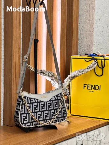 Fendi дамски чанти различни цветове , снимка 12 - Чанти - 48235627