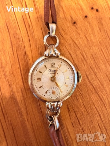 Vintage Швейцарски малък часовник