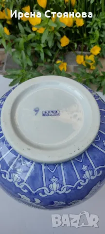 Голяма китайска ваза. Ръчно рисувани флорални елементи в бяло и синьо. , снимка 11 - Декорация за дома - 47321266