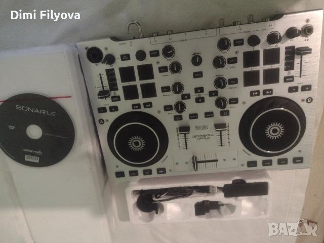 Hercules DJ контролер RMx2 и софтуер – нов  